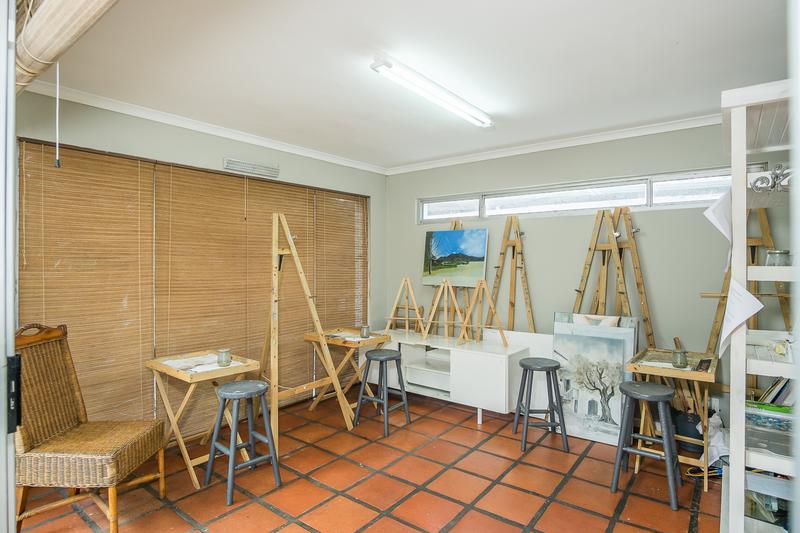3 Bedroom Property for Sale in Plumstead Western Cape